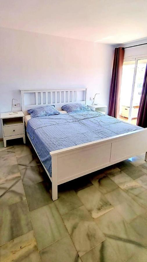 شقة Mijas Holiday فوينخيرولا المظهر الخارجي الصورة
