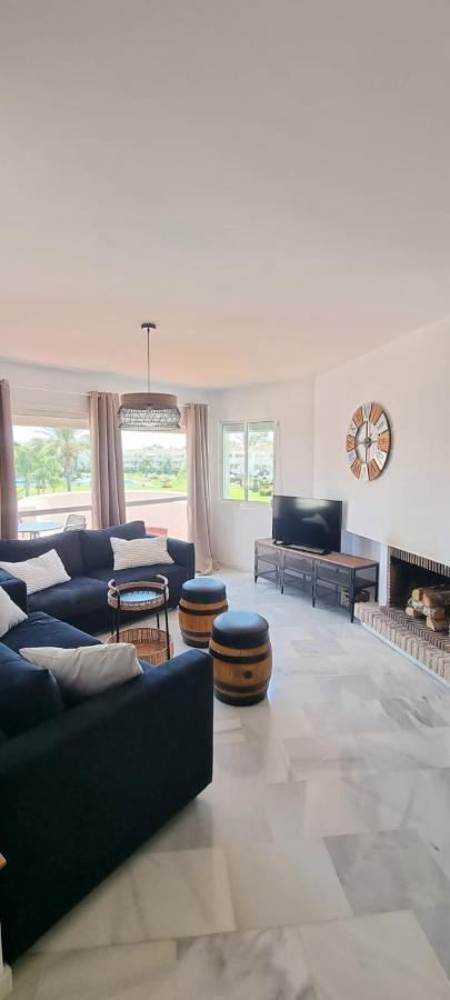 شقة Mijas Holiday فوينخيرولا المظهر الخارجي الصورة