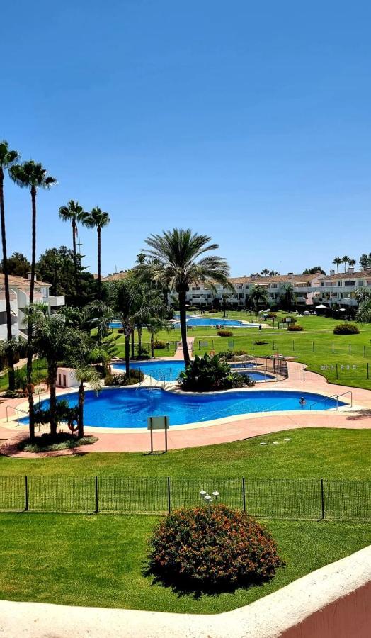 شقة Mijas Holiday فوينخيرولا المظهر الخارجي الصورة